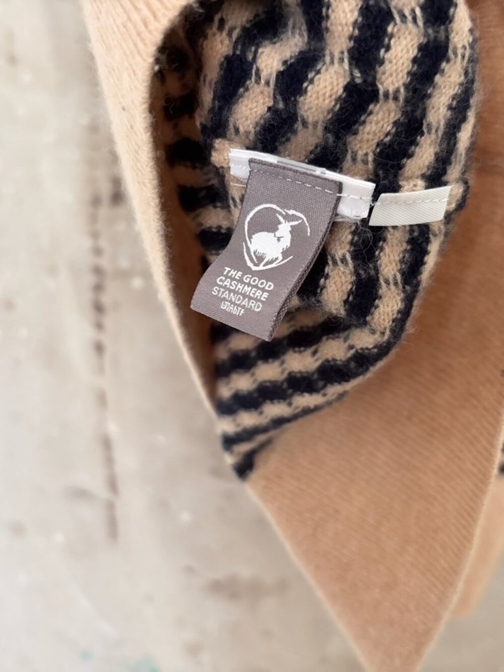 J Crew Cashmere Jacquard V-Neck Sweater Vest - Picture 7 of 7